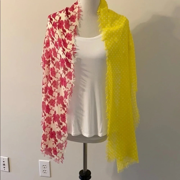 •Lindsay Phillips• Fringe Wrap/Scarf, Like New - Picture 5 of 8